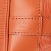 Shopping bag Louis Vuitton Grand Noé modello grande in pelle Epi arancione - Detail D3 thumbnail
