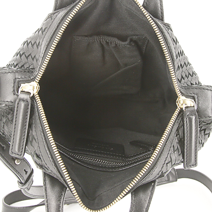 Sac bandoulière Givenchy Nightingale en cuir tressé noir - Detail D3