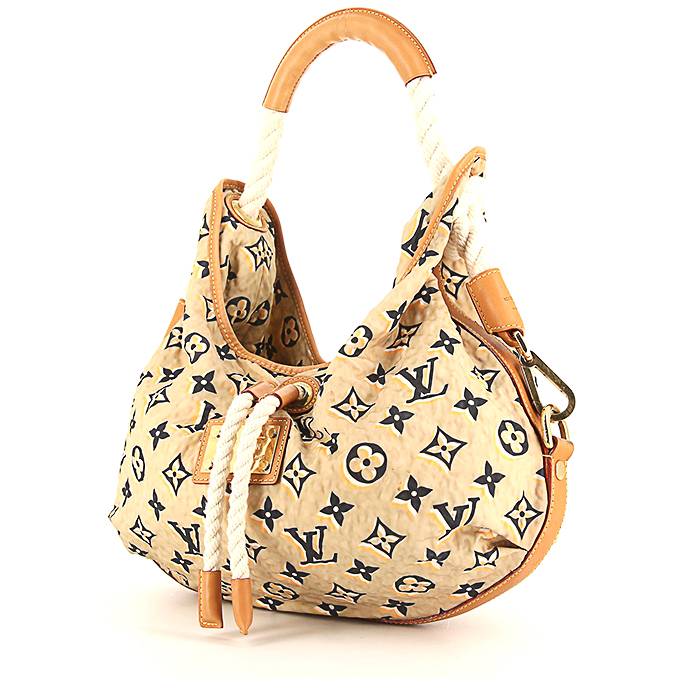 Louis Vuitton Bulles Handbag 338776