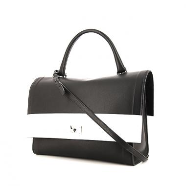 Bolso de mano Givenchy Shark Petit Modèle en cuero bicolor negro y blanco