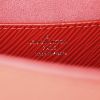 Sac bandoulière Louis Vuitton Twist en cuir rouge - Detail D4 thumbnail