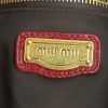 Miu Miu Vitello shoulder bag in red leather - Detail D4 thumbnail