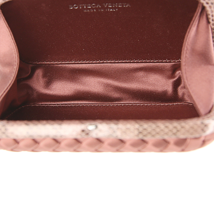Pochette Bottega Veneta Knot in raso rosa con motivo con trecce e pelle ayers rosa - Detail D2