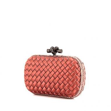 Pochette Bottega Veneta Knot in raso rosa con motivo con trecce e pelle ayers rosa