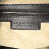 Bottega Veneta "Veneta" large model handbag in black braided leather - Detail D3 thumbnail