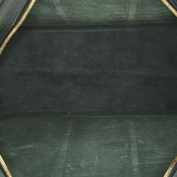 Louis Vuitton Kendall travel bag in green taiga leather - Detail D3