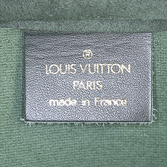 Bolsa de viaje Louis Vuitton Kendall en cuero taiga verde - Detail D4