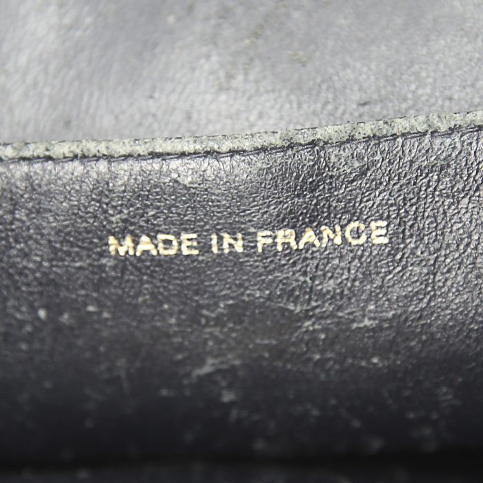 Chanel Medaillon - Bag handbag in navy blue quilted leather - Detail D4