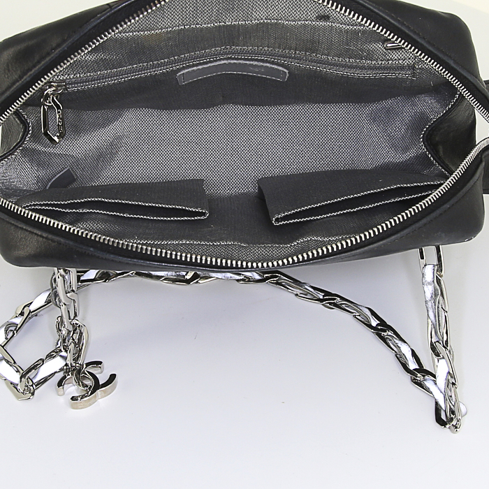 Borsa Chanel Camera in pelle trapuntata nera a motivi verticali - Detail D2