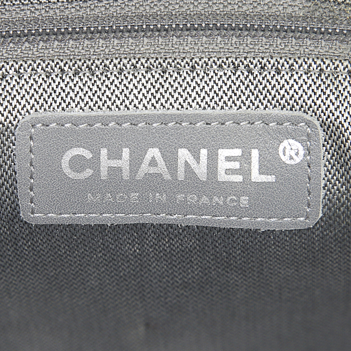 Borsa Chanel Camera in pelle trapuntata nera a motivi verticali - Detail D3