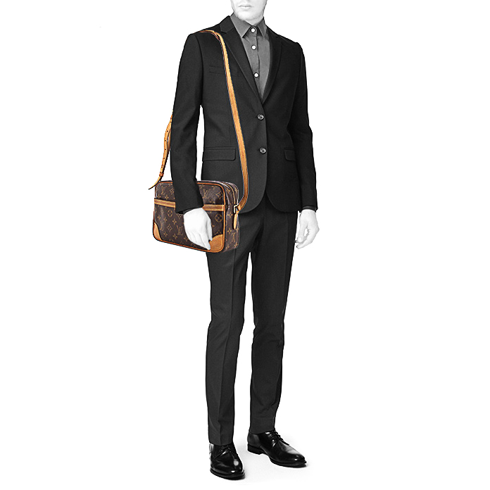 Sac bandoulière Louis Vuitton Trocadéro en toile monogram marron et cuir naturel - Detail D1