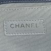 Bolso de mano Chanel Boy en cuero azul - Detail D4 thumbnail