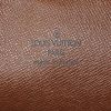 Bolso de mano Louis Vuitton Cité en lona Monogram marrón y cuero natural - Detail D3 thumbnail