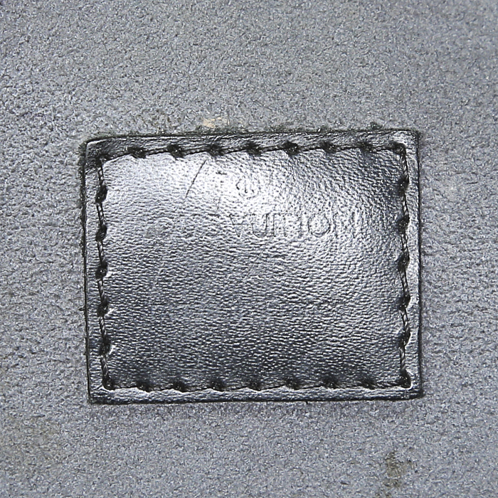 Louis Vuitton Jasmin handbag in black epi leather - Detail D3