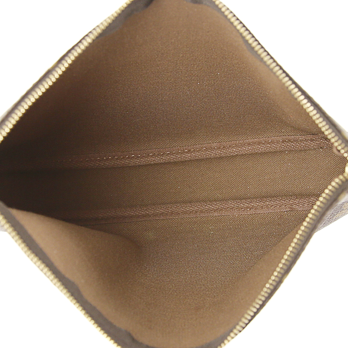 Bolsito de mano Louis Vuitton Pochette accessoires en lona Monogram y cuero natural - Detail D2