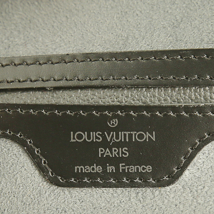Louis Vuitton Mabillon backpack in black epi leather - Detail D3
