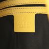 Sac cabas Gucci en toile monogram enduite crème et cuir jaune-moutarde - Detail D3 thumbnail