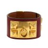 Bracelet manchette Hermes Médor en plaqué or et cuir rouge Casaque - 00pp thumbnail