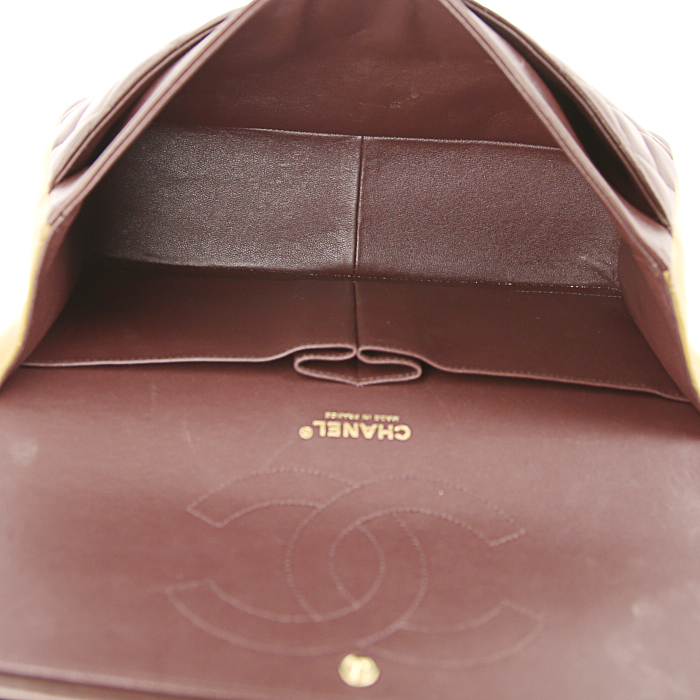 Bolso de mano Chanel Timeless jumbo en cuero acolchado tricolor rojo ladrillo, color burdeos y beige - Detail D3