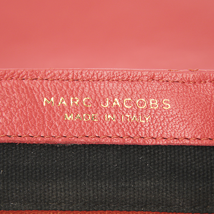 Sac bandoulière Marc Jacobs en cuir matelassé rouge - Detail D3
