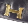 Bolso de mano Hermes Constance en cuero box azul marino - Detail D5 thumbnail