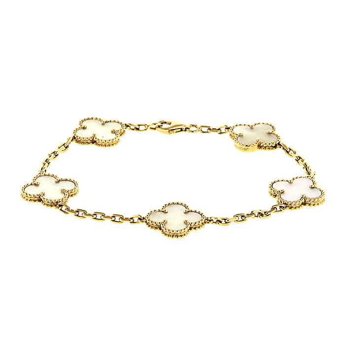 Brazalete Van Cleef & Arpels Alhambra Vintage en oro amarillo y nácar blanco