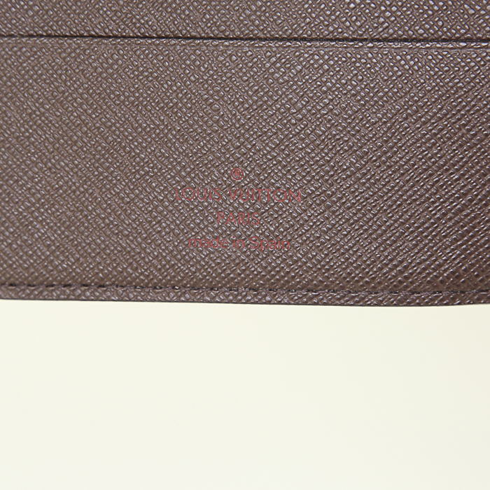 Portefeuille Louis Vuitton en toile damier marron et cuir marron - Detail D2
