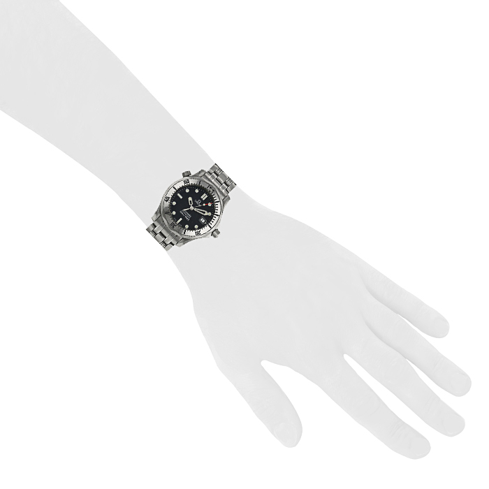 Omega Seamaster 300 M watch in stainless steel - Detail D1