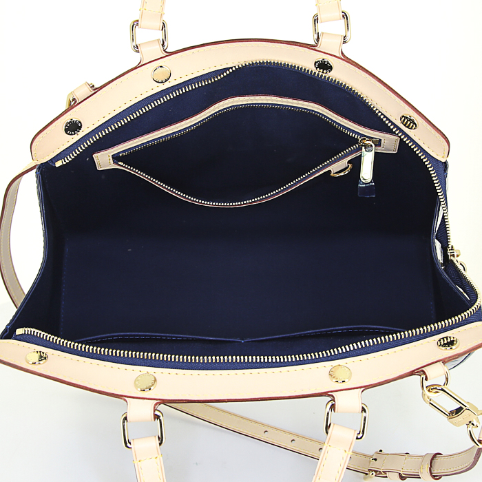 Louis Vuitton Brea handbag in blue monogram patent leather and natural leather - Detail D3