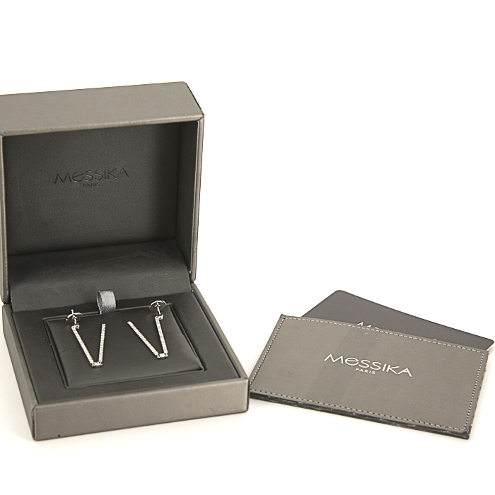 Messika Gatsby pendants earrings in white gold and diamonds - Detail D2