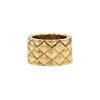 Half-articulated Chanel Matelassé large model ring in yellow gold - 00pp thumbnail