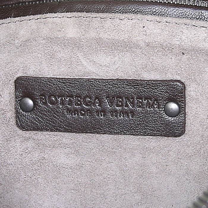 Bolso bandolera Bottega Veneta Messenger en cuero intrecciato marrón - Detail D3