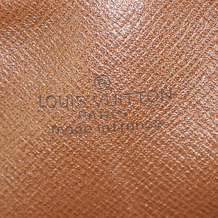 Pochette Louis Vuitton Compiègne in tela monogram marrone e pelle naturale - Detail D3