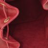 Sac porté épaule Louis Vuitton Grand Noé grand modèle en cuir épi rouge - Detail D2 thumbnail