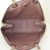 Dior Diorissimo large model handbag in beige grained leather - Detail D3 thumbnail