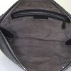 Bottega Veneta Messenger shoulder bag in black intrecciato leather - Detail D2 thumbnail