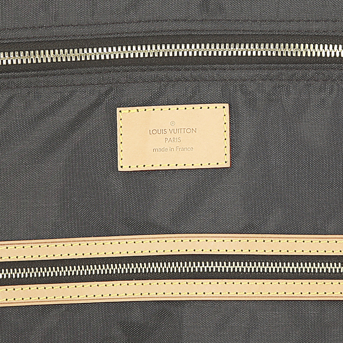 Porta abiti Louis Vuitton in tela monogram marrone e pelle naturale - Detail D4