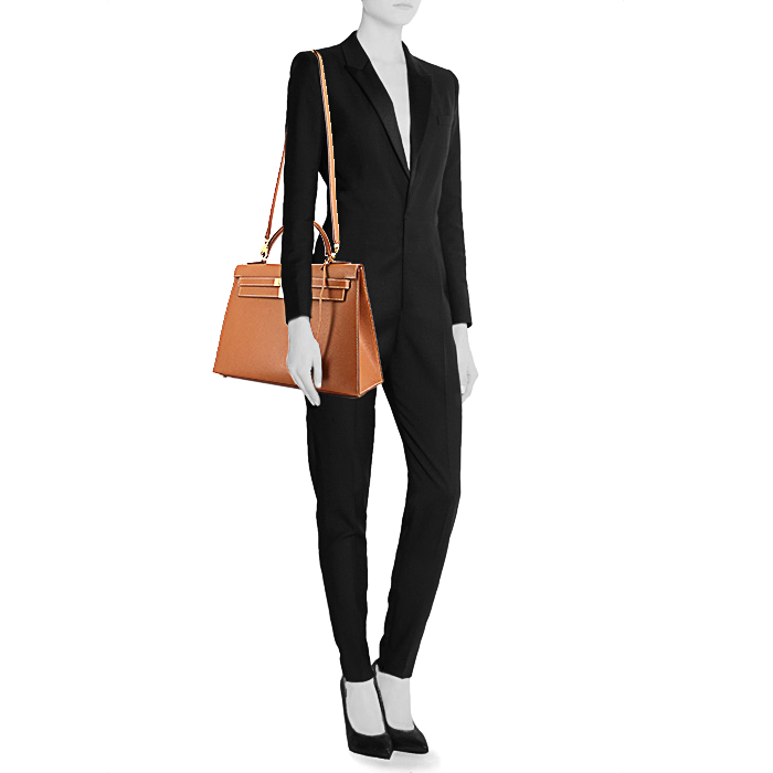 Bolso de mano Hermes Kelly 32 cm en cuero epsom color oro - Detail D1