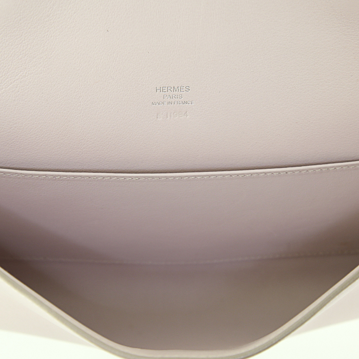 Pochette Hermès Kelly - Clutch in pelle Swift rosa pallido - Detail D2