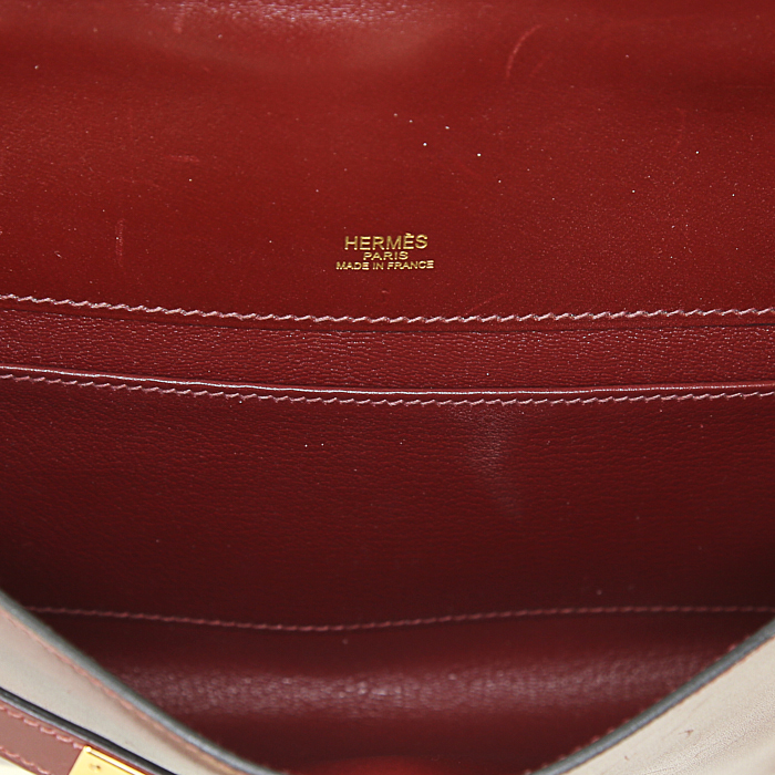 Bolsito de mano Hermès Kelly - Clutch en cuero box color burdeos - Detail D2