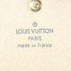 Portefeuille Louis Vuitton en toile damier azur et cuir blanc - Detail D3 thumbnail