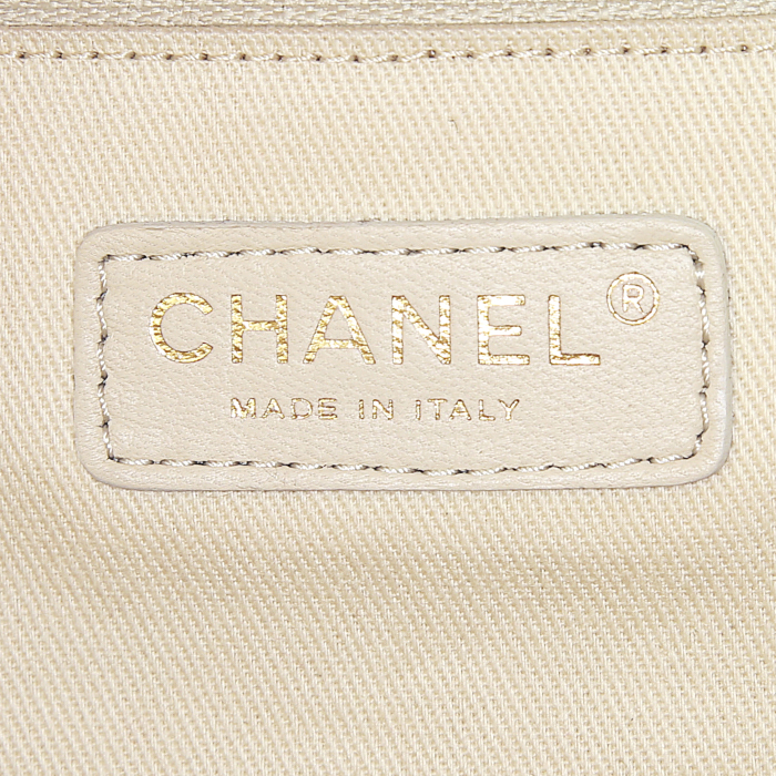 Bolso de mano Chanel en tejido jersey rojo - Detail D4