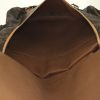 Louis Vuitton Saumur size XL shoulder bag in monogram canvas and natural leather - Detail D3 thumbnail