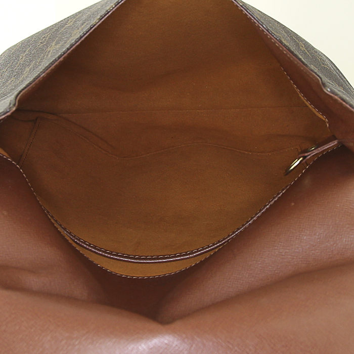 Bolso para llevar al hombro Louis Vuitton Musette modelo grande en lona Monogram revestida y cuero natural - Detail D2