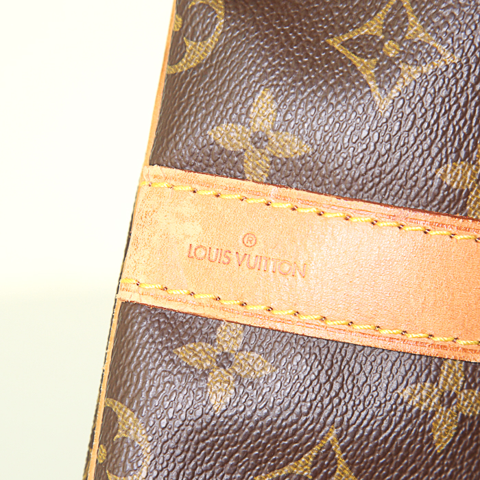 Borsa da viaggio Louis Vuitton Keepall 55 cm in tela monogram marrone e pelle naturale - Detail D5