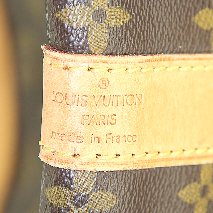 Bolsa de viaje Louis Vuitton Keepall 55 cm en lona Monogram marrón y cuero natural - Detail D5