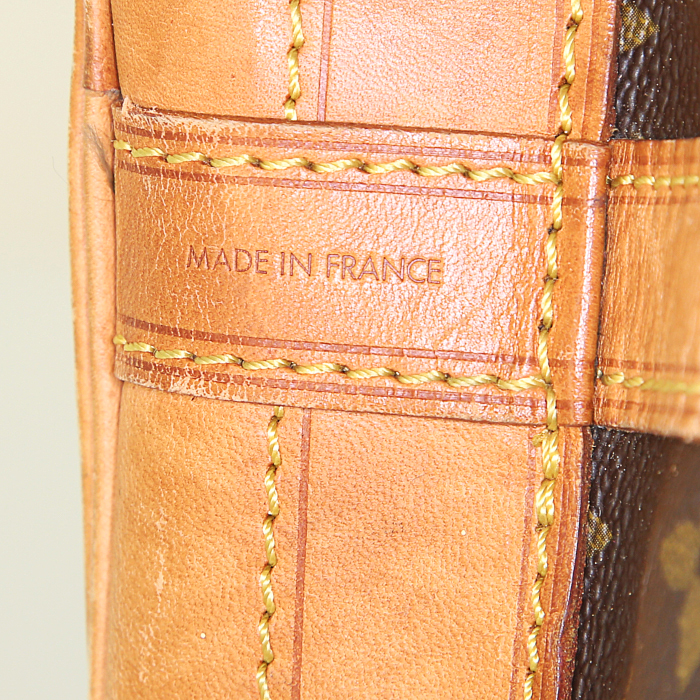 Louis Vuitton Grand Noé large model shopping bag in monogram canvas and natural leather - Detail D4