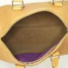 Bolso de mano Louis Vuitton Speedy 25 cm en cuero Epi amarillo - Detail D2 thumbnail