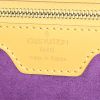 Bolso de mano Louis Vuitton Lussac en cuero Epi amarillo - Detail D3 thumbnail