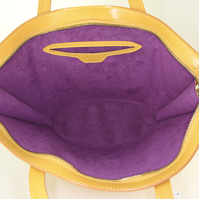 Sac à main Louis Vuitton Saint Jacques petit modèle en cuir épi jaune - Detail D2